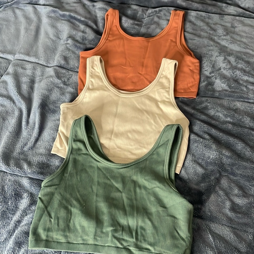 3 aerie sports bras